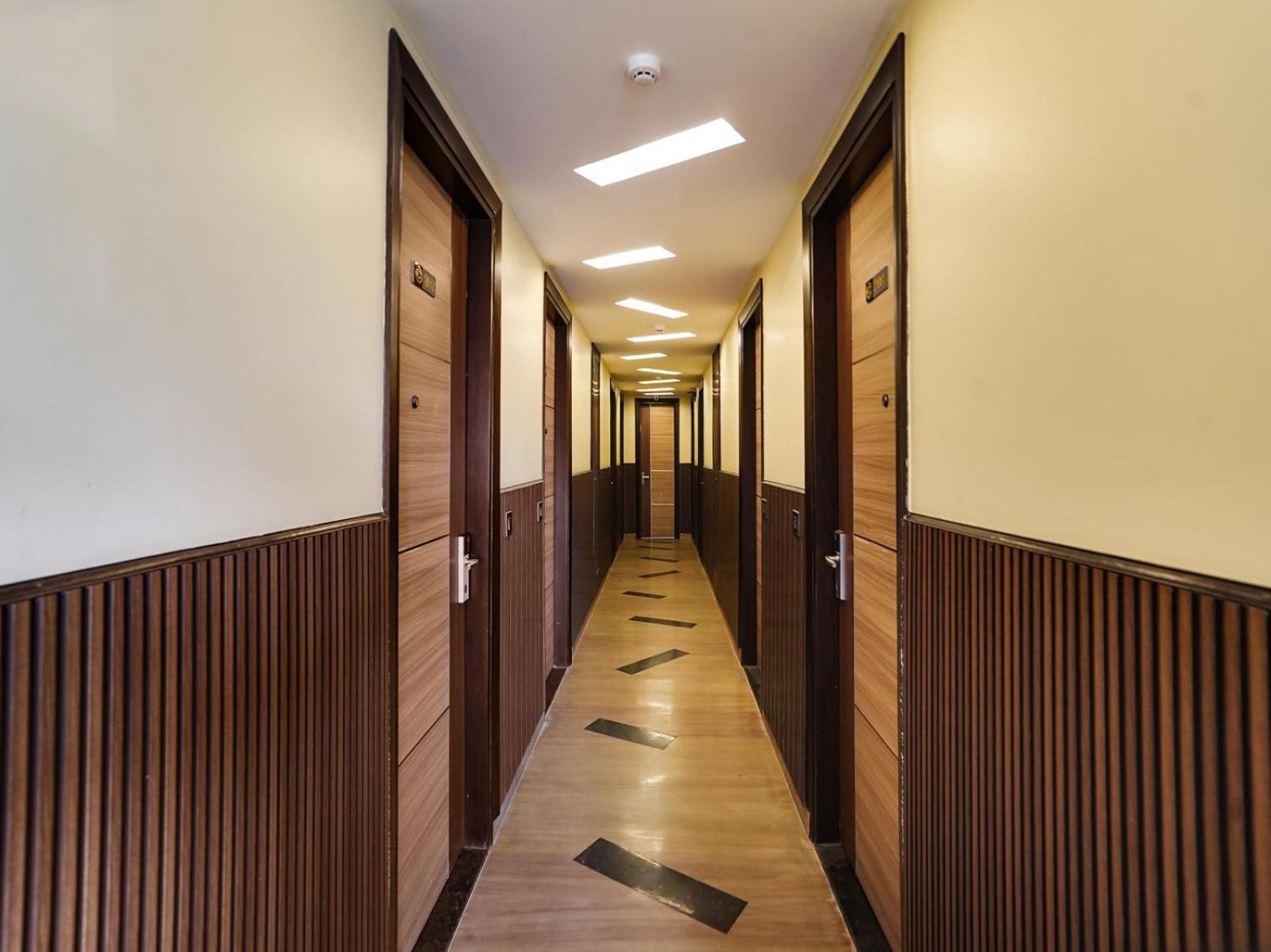 Hotel Clayton New Delhi